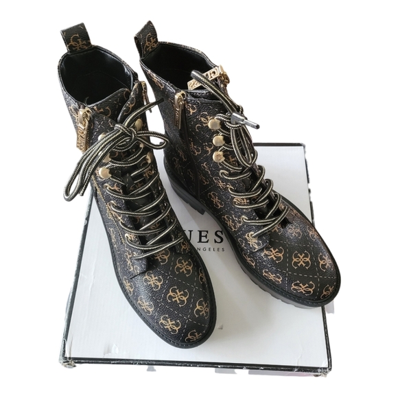 Guess fearne bootie Womens Size 7 New Monogram Preppy Combat Boot - Picture 7 of 10
